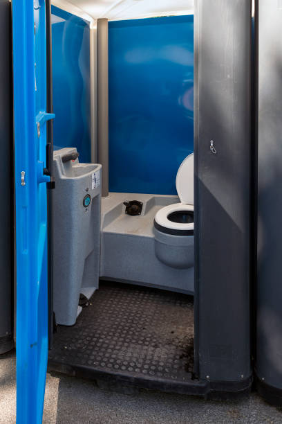 Portable Toilet Options We Offer in Maple Heights Lake Desire, WA
